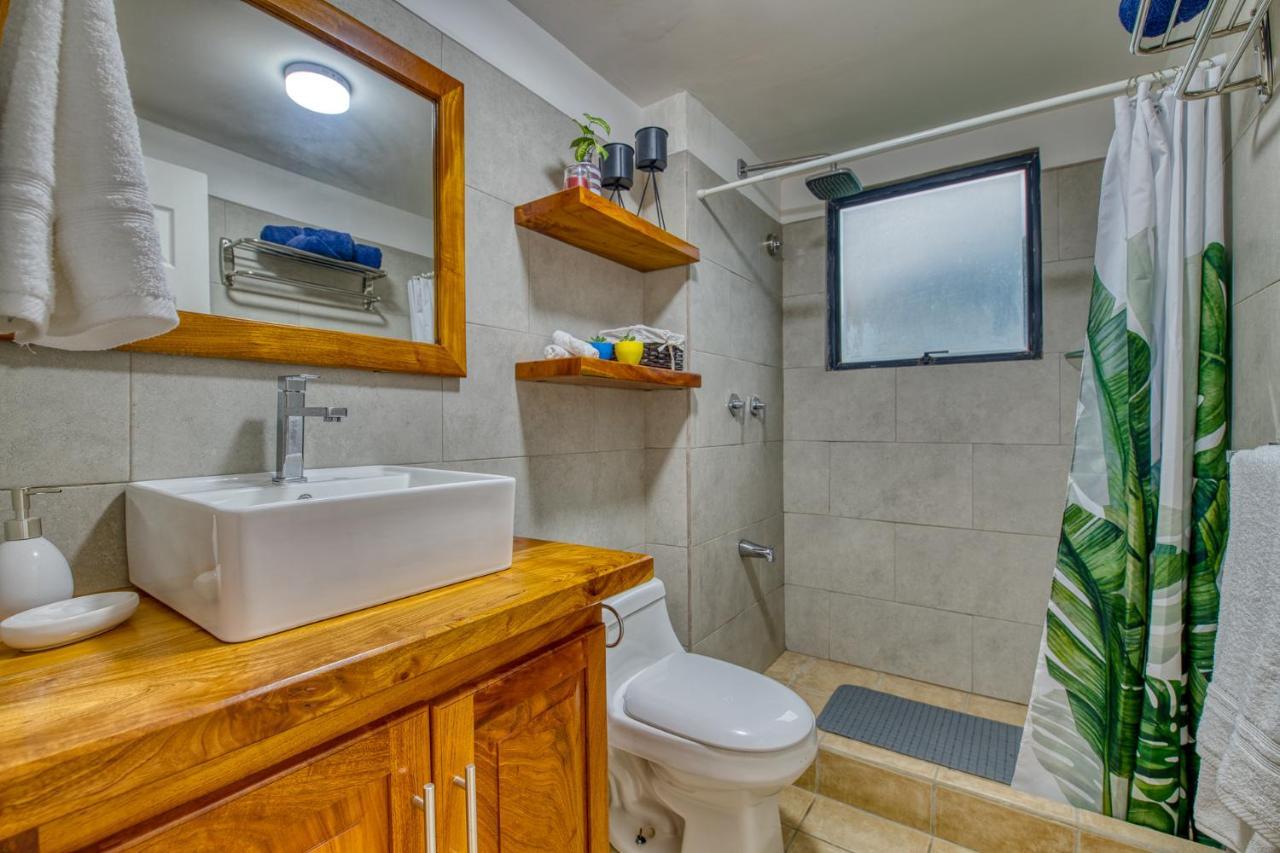 Golden Getaway Apartments Liberia Extérieur photo